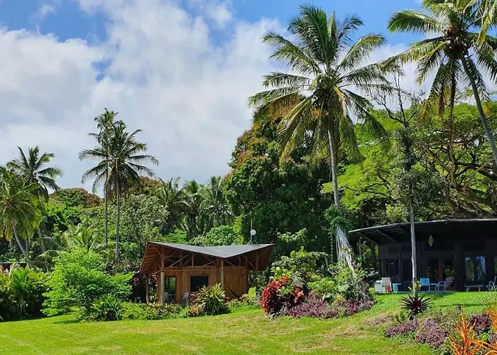 Kalani Oceanside Retreat